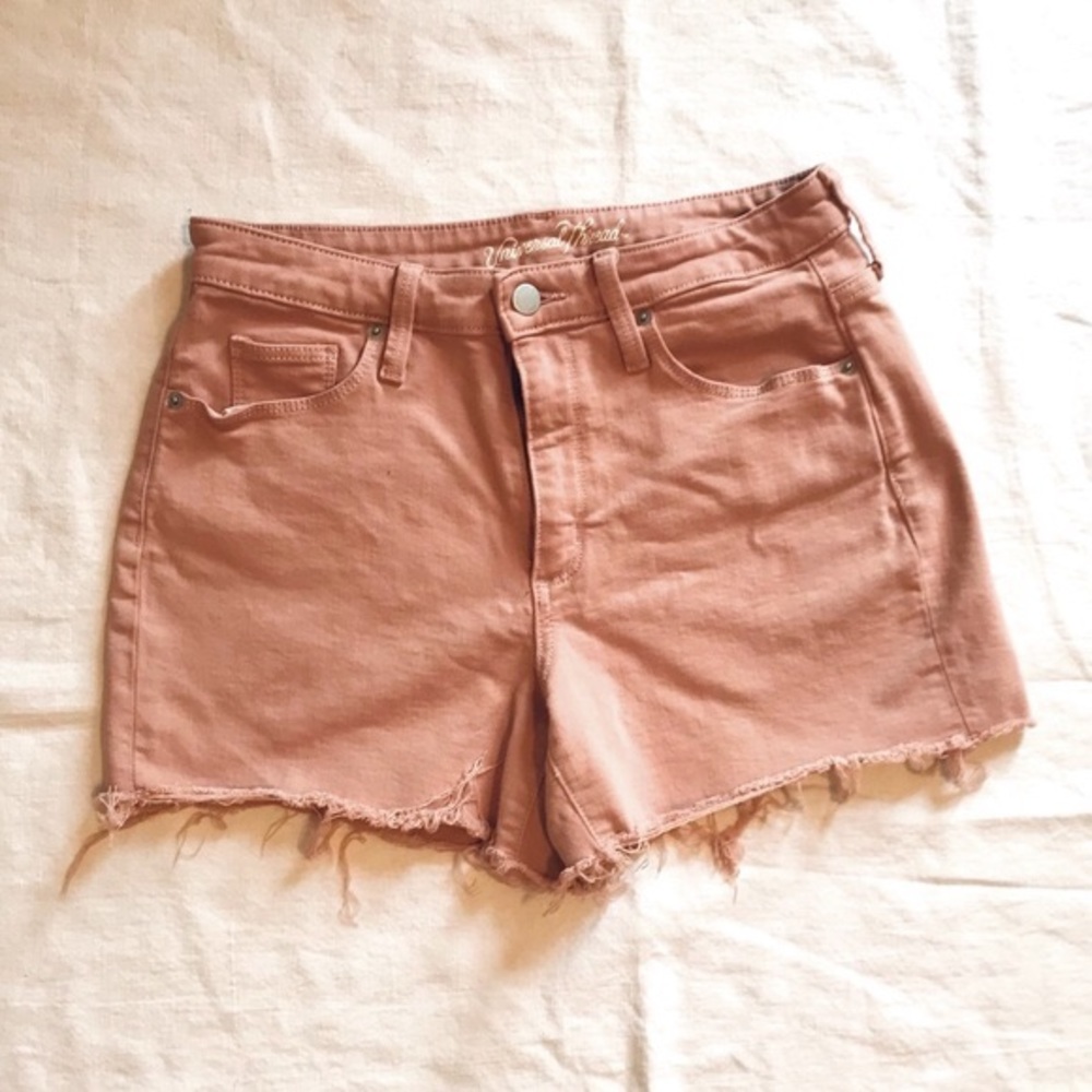 Universal Thread Shorts